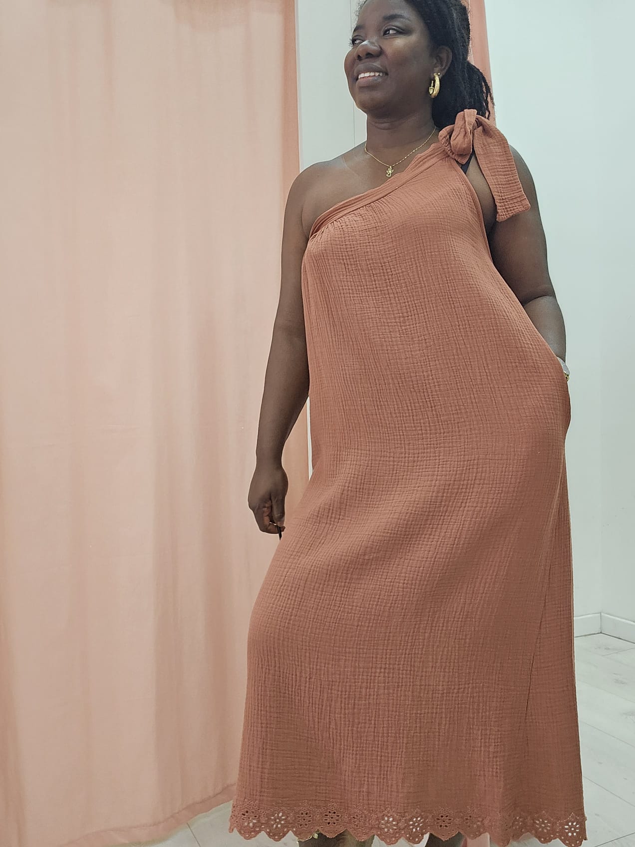 Robe Lola